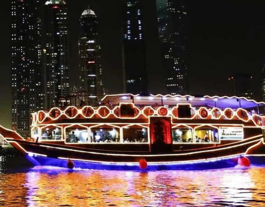 Dubai: Dhow Dinner Cruise on Creek or Marina with Live Shows - Is $32 a fair price?