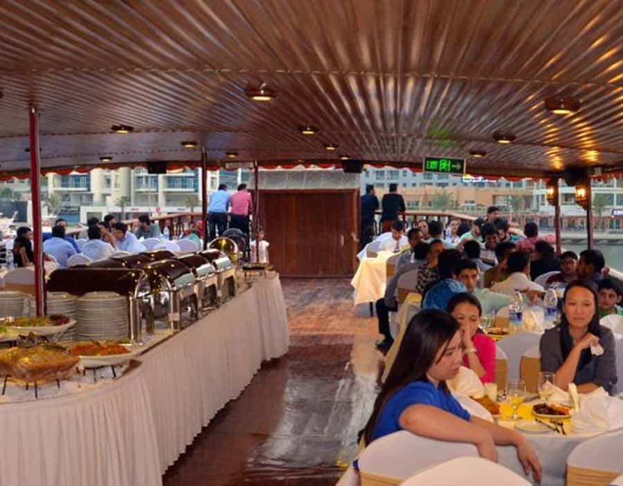 Dubai: Dhow Dinner Cruise on Creek or Marina with Live Shows - Choosing Dubai Creek or Dubai Marina