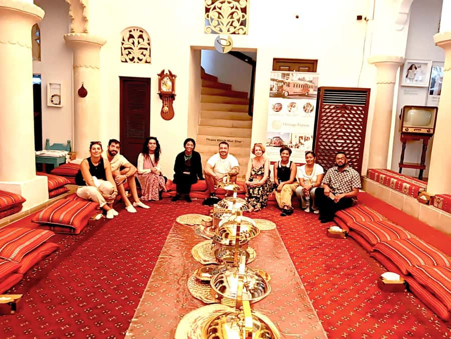 Dubai: Discover Dubai Old Town, Souks, Museum & Street Food - Coffee, tea, and the oldest mosque