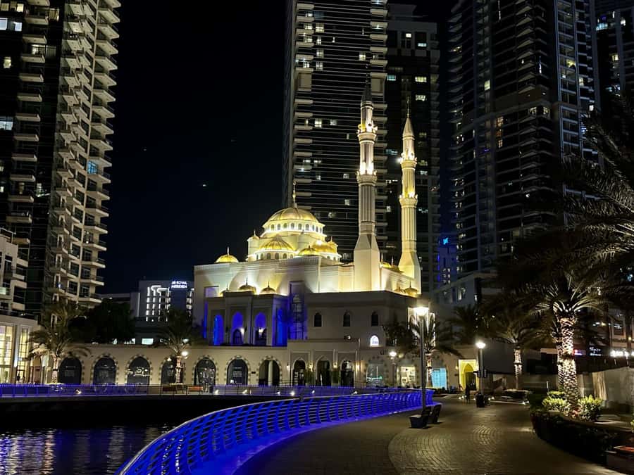 Dubai: E-Scooter Guided Tour of Marina, JBR & Bluewaters - Why an e-scooter makes sense in Dubai Marina