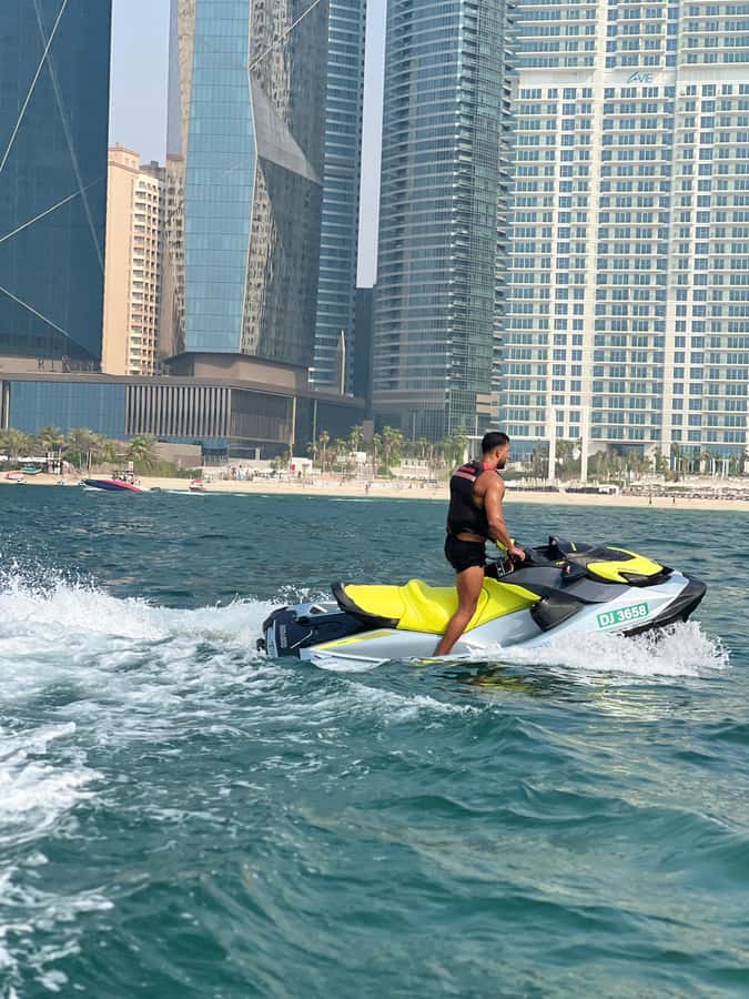 Dubai East: Guided JetsKi Ride with Sound System! - What the guide adds to the experience