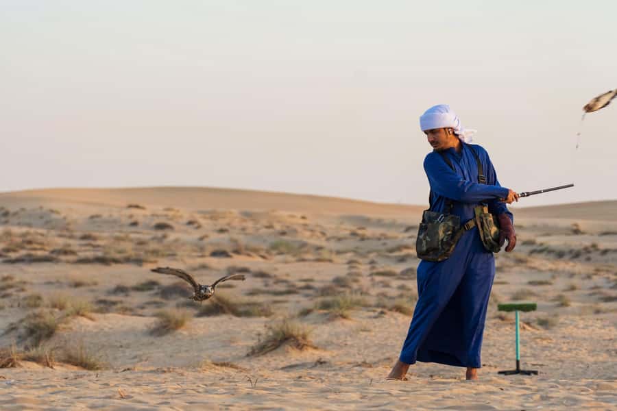 Dubai: Evening Camel Trekking & Dinner at Al Marmoom Oasis - The Bedouin village and its natural materials