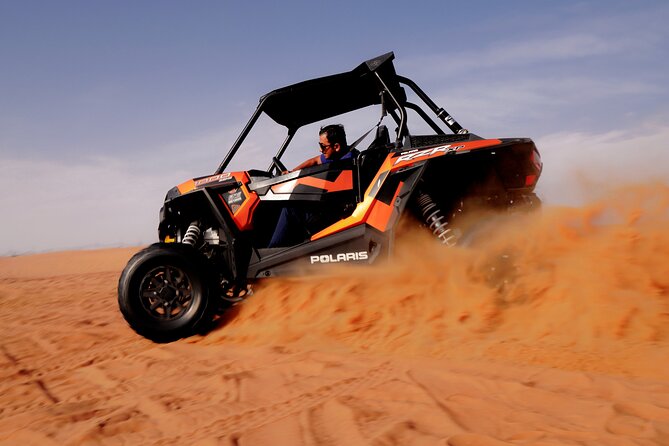 Dubai Evening Desert safari & BBQ Dinner-Pickup From Dubai mall - Ten minutes on a sand board