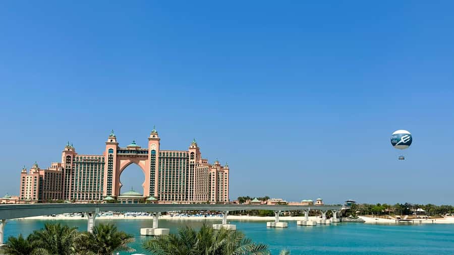 Dubai : excursion privée d’une journée en français - Transport, comfort, and the value of private touring