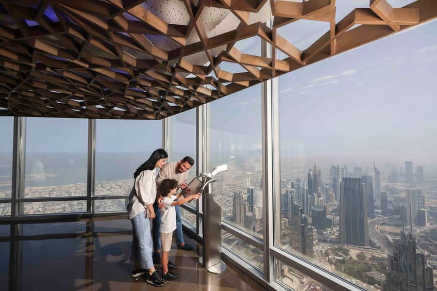Dubai: Fast Track Entry to Burj Khalifa Levels 124 & 125 - Level 125 and the Masharbiya details