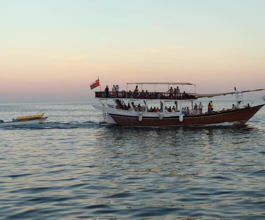 Dubai: Full-Day Sea Safari to Musandam - Boarding the traditional dhow
