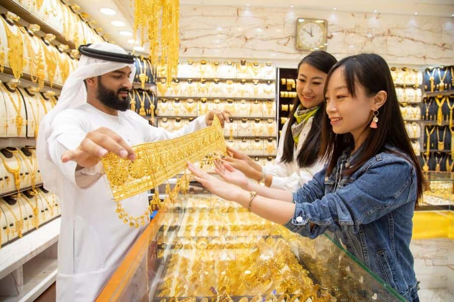 Dubai Full-Day Tour: Mosque, Souks, Burj Khalifa photo stop - FAQ