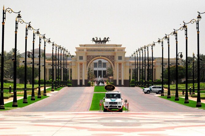 Dubai Full Day Tour without Lunch from Abu Dhabi - Guide quality and the role of audio