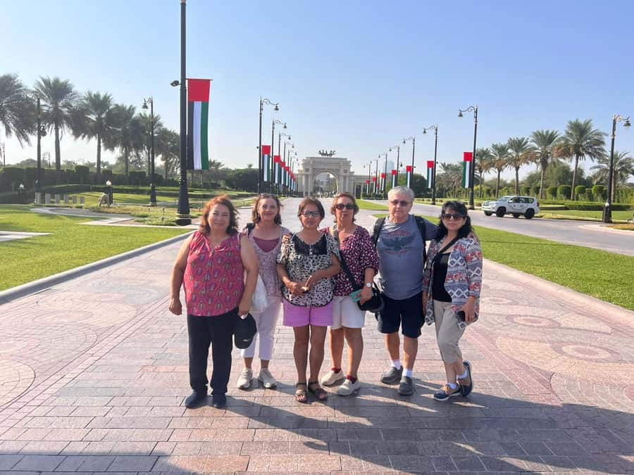Dubai: Future Museum, Burj Al Arab, and Dubai Frame Tour - Palm Jumeirah and Atlantis: Dubai’s engineered coastline