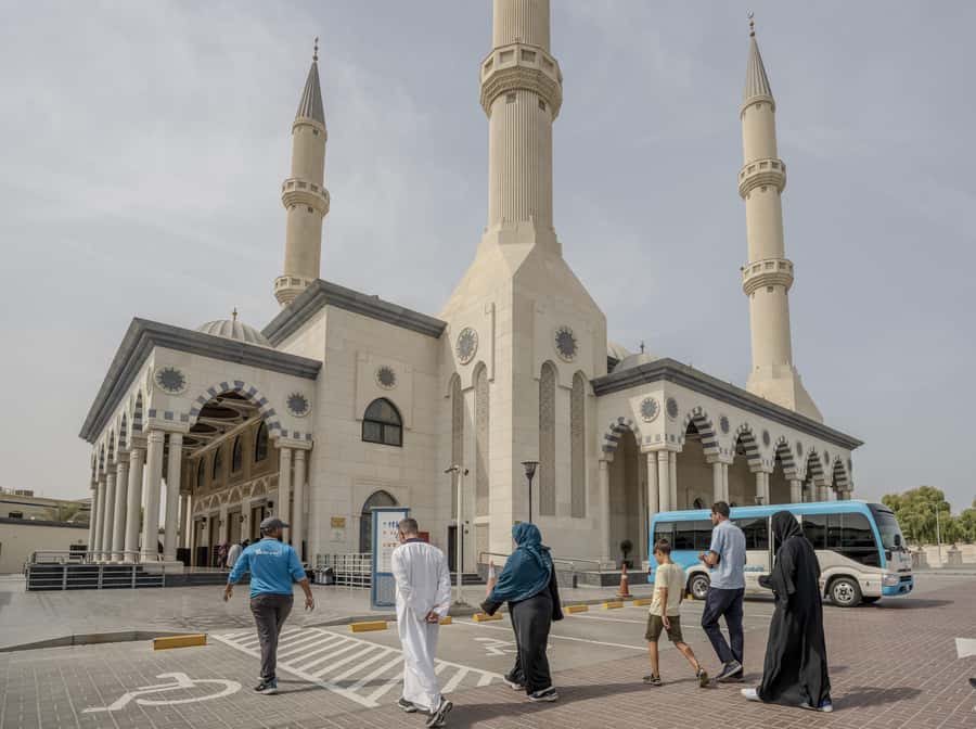 Dubai: Half-Day City Tour with Blue Mosque, Creek, and Souks - The Blue Mosque and its quiet change of pace