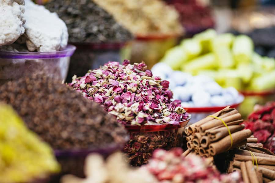 Dubai: Half-Day Street Food Tour - The hands-on traditional dinner
