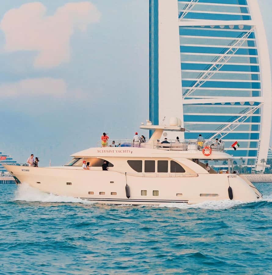 Dubai Harbor: Luxury Yacht Tour with BBQ Options - BBQ, drinks, and the real value of the price