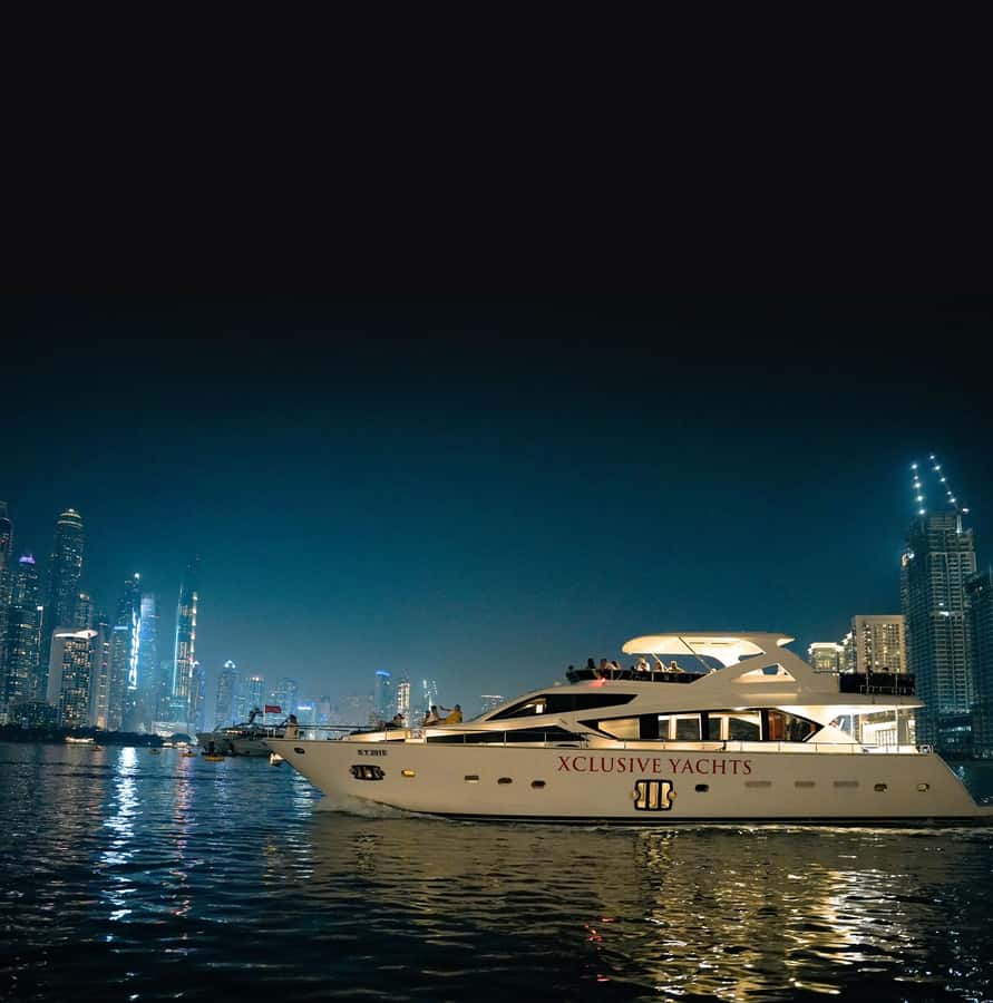 Dubai Harbor: Luxury Yacht Tour with BBQ Options - The one-hour cruise covers Dubai’s modern core