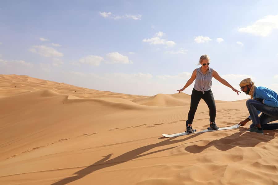 Dubai: Helicopter Ride, Desert Safari, Camels & Refreshments - Cooling off before the helicopter flight