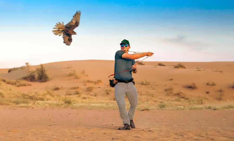 Dubai: Heritage Desert Safari wtih Overnight and Breakfast - Why the vintage Land Rover changes the desert safari