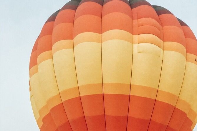 Dubai Hot Air Balloon Sunrise Sightseeing Ride - Certificate, breakfast, and the five-hour schedule