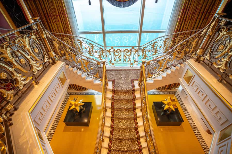 Dubai: Inside Burj Al Arab Guided Tour with Optional Extras - Taking the panoramic lift to the 25th floor