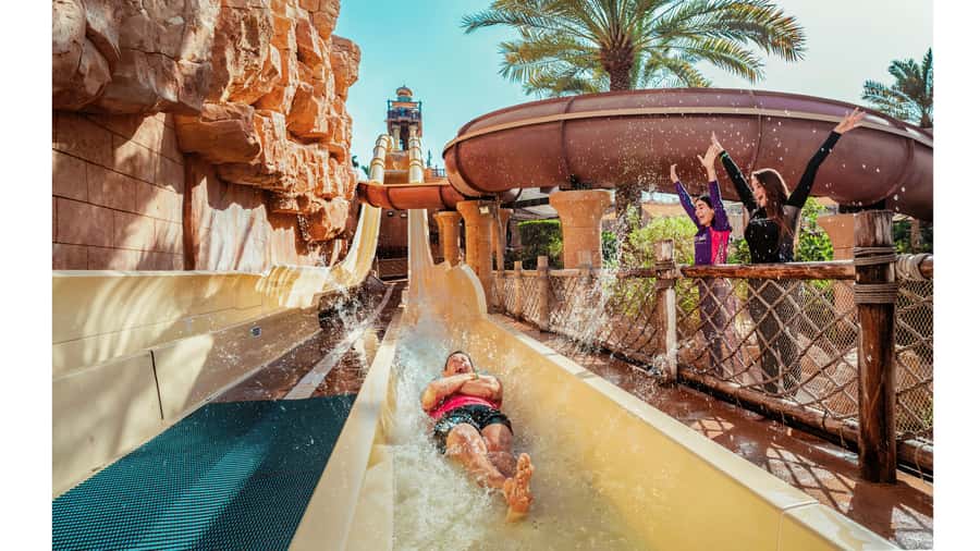 Dubai: iVenture Card Dubai Flexi Attractions Pass - Cruises, kayaks, and speedboats around Dubai