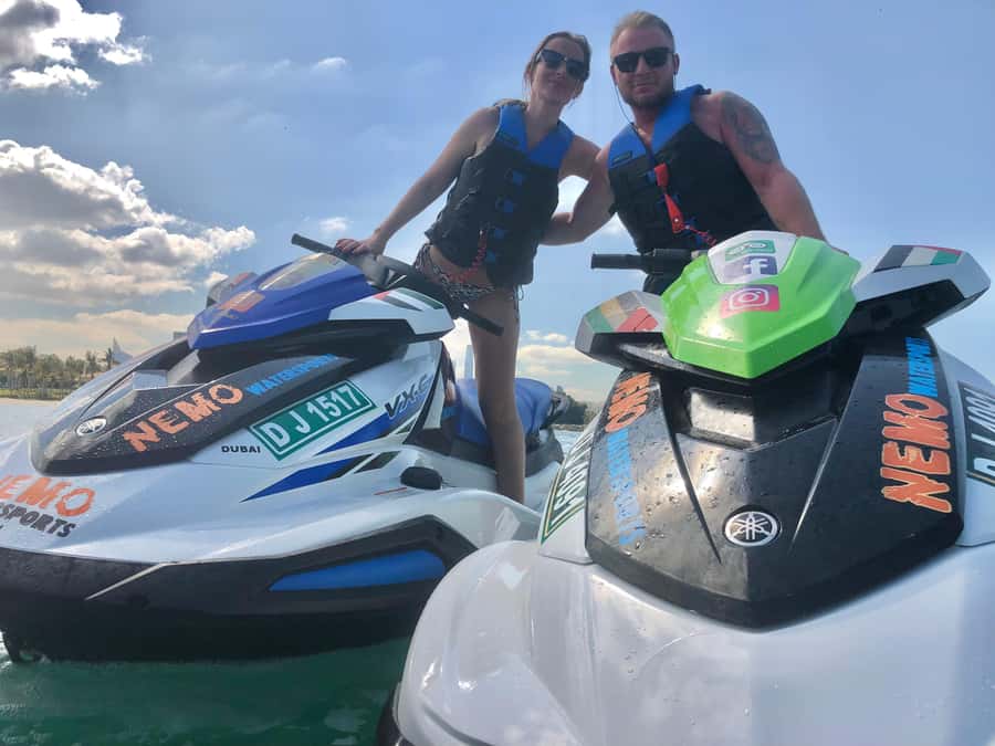 Dubai Jet Ski: Burj Khalifa, Burj Al Arab, Pics & Ice Cream! - Photos, video, and the Lumiere Café finish