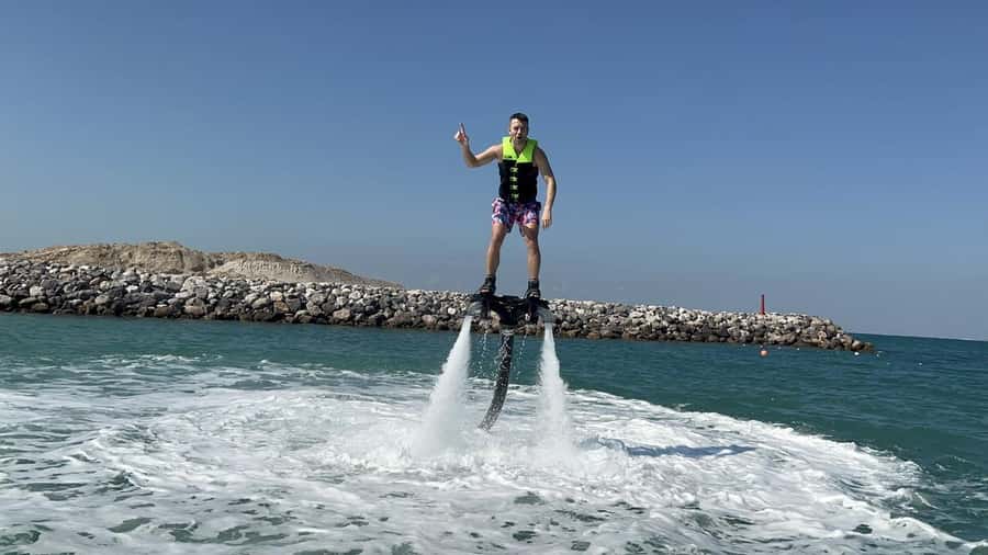 Dubai: Jet ski & Flyboard in Dubai Free Ice Cream - Starting near Burj Al Arab
