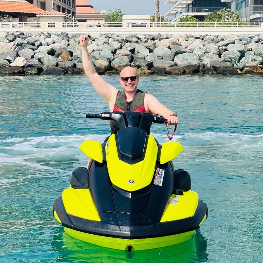 Dubai: Jet Ski Ride with Photos and Videos - 1 Hr - Who Should Book This One-Hour Ride