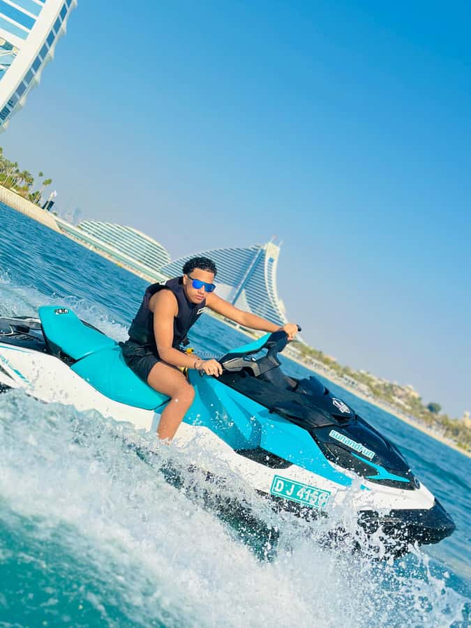 Dubai jet ski: visit the Burj al Arab and Atlantis with photos and videos - How the ride feels for beginners