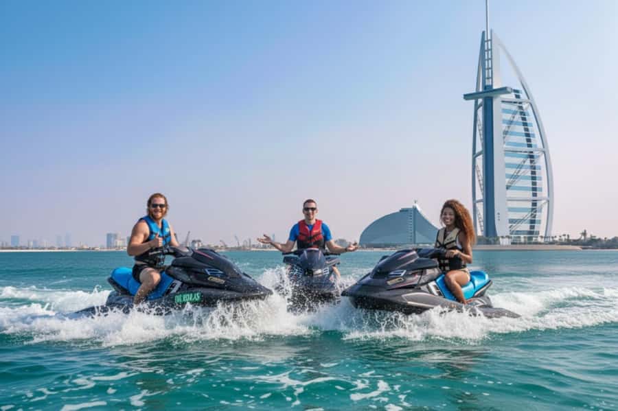 Dubai: Jetski, Burj Khalifa, Burj Al Arab, Juice, & Photos - The safety briefing and first minutes on the water