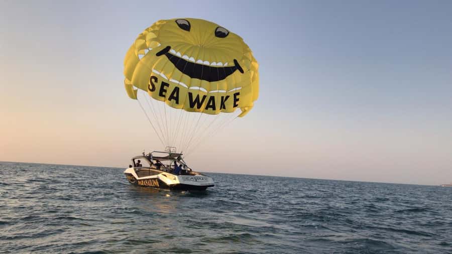 Dubai Jumeirah Parasailing adventure with breathtaking views - Who will enjoy this most