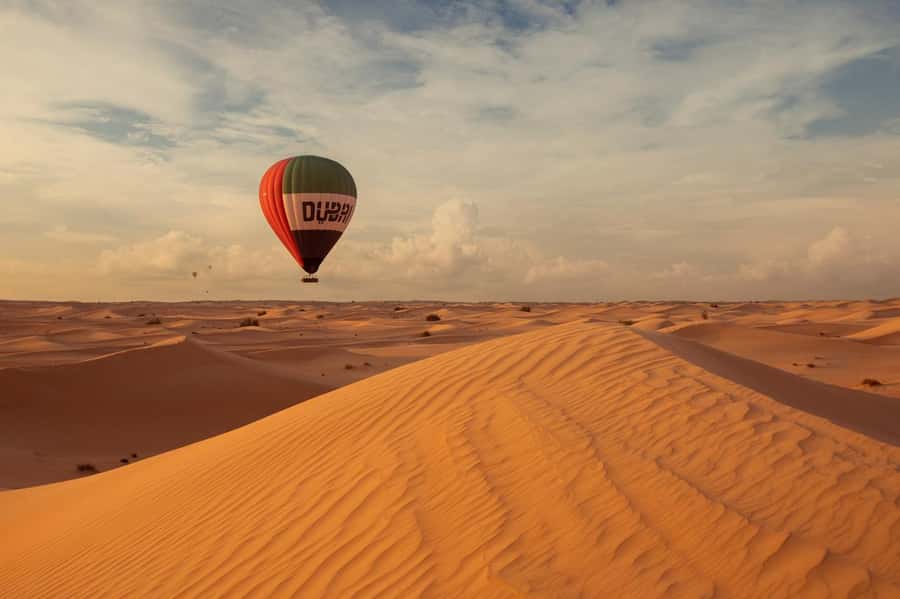 Dubai: Luxury Balloon Flight with Michelin-Curated Breakfast - Breakfast built around four elements