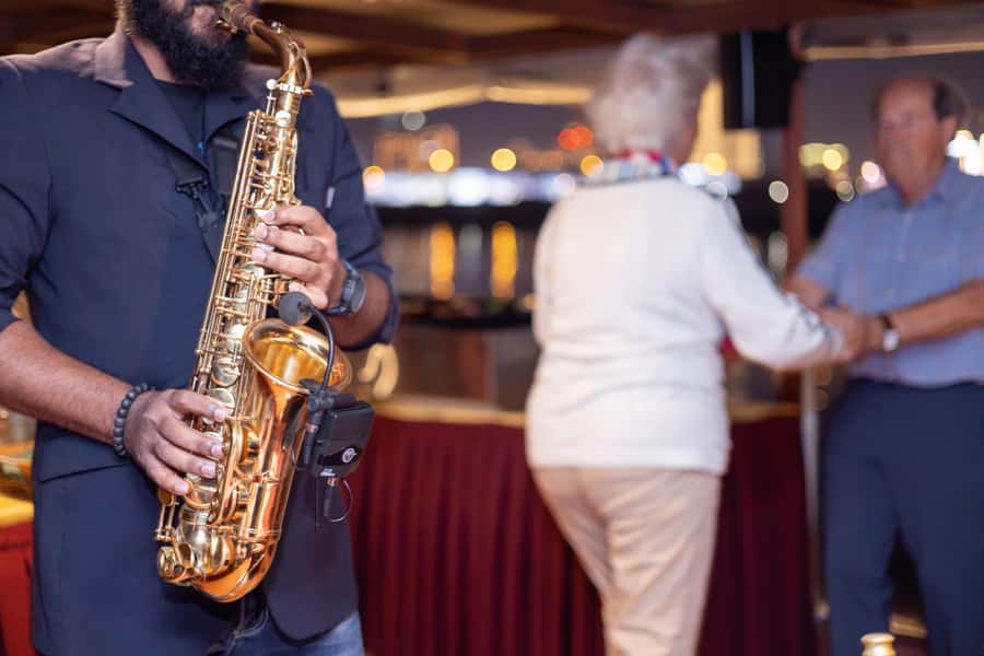 Dubai: Luxury Canal Dinner Cruise with Optional Transfers - Practical tips for a smoother evening