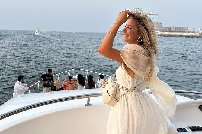 Dubai Marina 2 Hour Sunset Yacht Tour with Alcoholic Drinks - Snacks, soft drinks, and the alcohol question