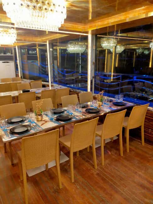 Dubai Marina Dhow Cruise: Dinner Buffet & Live Entertainment - Who will enjoy this cruise most?