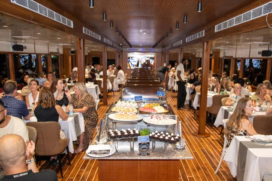 Dubai Marina: Luxury Dinner Cruise, Live Show, Open Bar & DJ - Tanura dance, singing, darbuka, and the DJ
