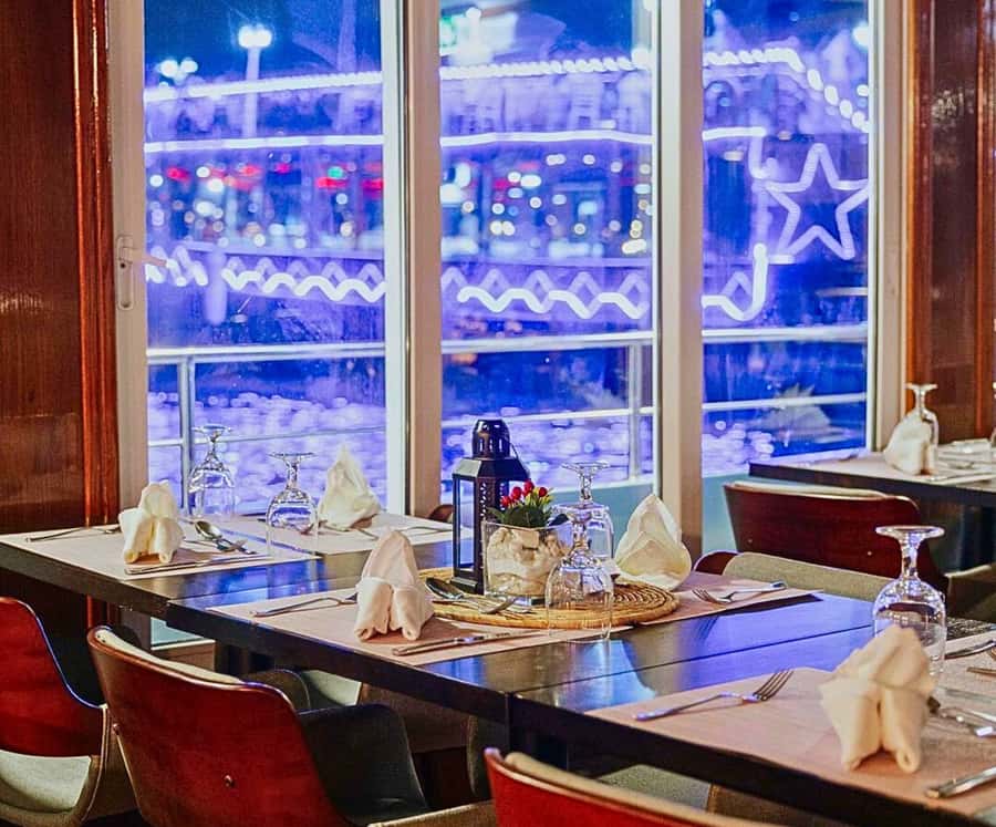 Dubai: Marina Premium Dinner Cruise with Unlimited Drinks - Is $59 good value for a Dubai dinner cruise?