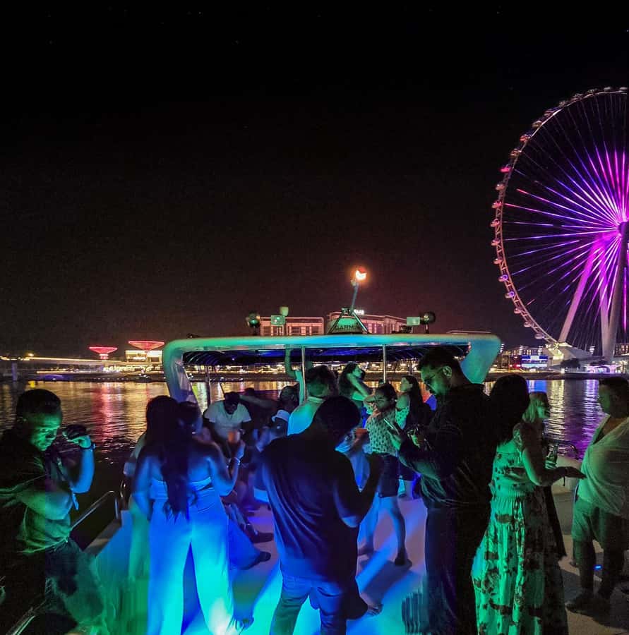 Dubai: Marina Yacht Party with BBQ, Unlimited Drinks and DJ - Who will enjoy this more than a standard club?