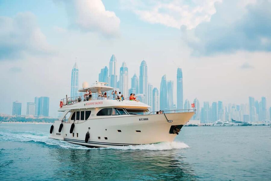 Dubai Marina Yacht Tour: Ain Wheel, JBR & Harbour in 1 Hour - Dubai Marina: towers, water, and easy sightseeing