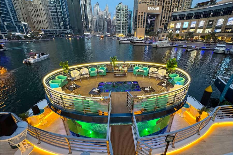 Dubai: Mega Yacht Dinner Cruise with Buffet - Should you book Lotus Royale?