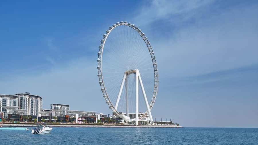 Dubai Modern Tour: Souq Madinat, Marina, Burj Khalifa stop - Pickup in Dubai and the first half hour on the road