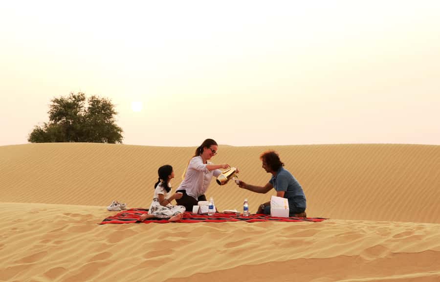 Dubai: Morning Desert Safari with Camel Ride & Sandboarding - Shared or private: which one fits you?