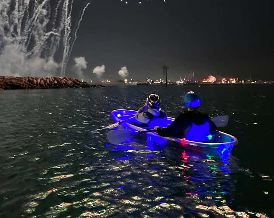 Dubai: Night Kayaking Tour - The safety briefing and kayak choice