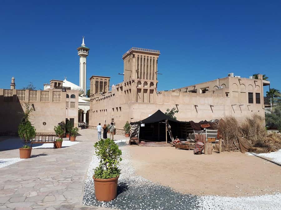 Dubai: Old City Walking Tour with Abra Ride - Al Bastakiya and Al Fahidi’s wind towers