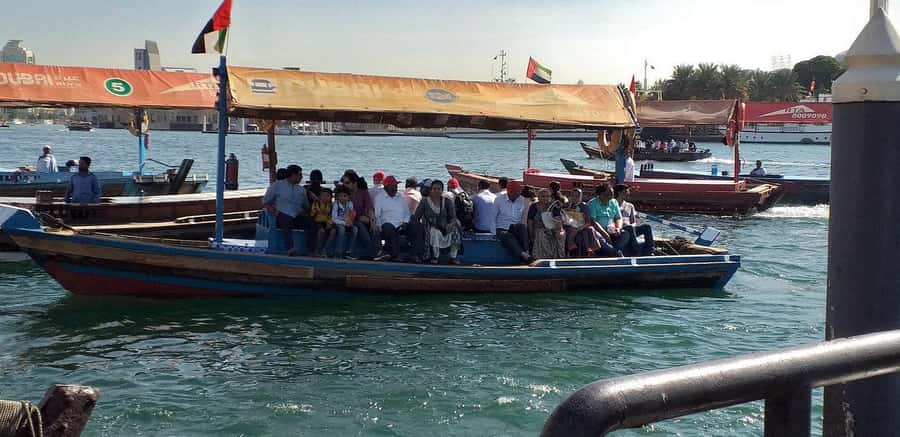 Dubai: Old City Walking Tour with Abra Ride - Coffee, dates, and a small taste of local culture