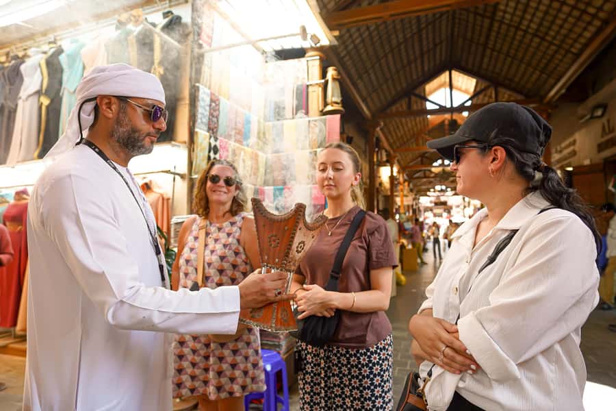 Dubai: Old Town, Street Food, Creek, Souks, & Emirati House - The Emirati heritage house and local hospitality