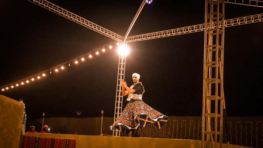 Dubai: Premium Red Dune Safari with Sandboarding & BBQ - Quick takeaways