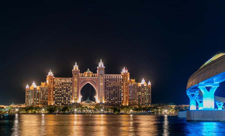 Dubai: Private 6-Hour Guided Late Night Layover Tour - A six-hour idea with a three-hour timing question