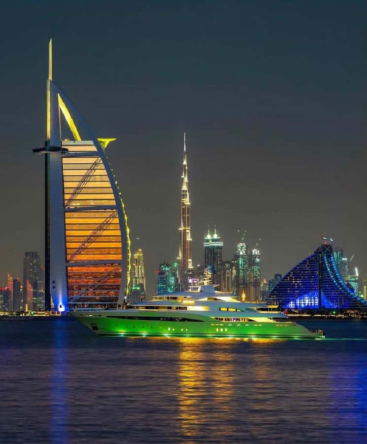 Dubai :Private Day & night customize city tour - Jumeirah Beach and Burj Al Arab