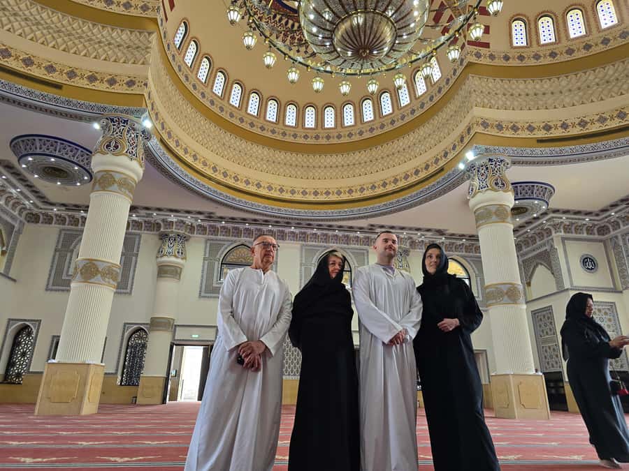 Dubai:Private Frame Entry, Mosque, Souks, Tastings& transfer - Key Points At A Glance