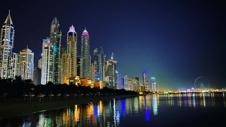 Dubai: Private Luxury Night Boat Tour - Why Dubai looks better from the water after dark