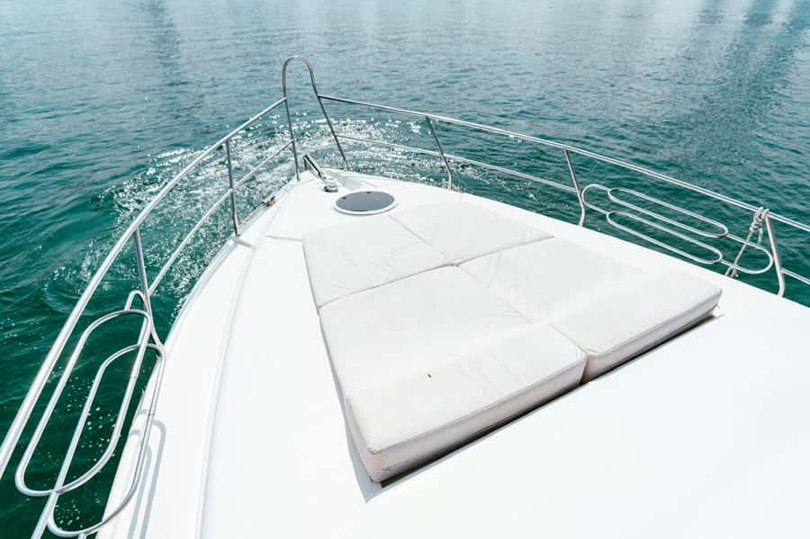 Dubai: Private Luxury Yacht Tour on a 50-Foot Yacht - Around Palm Jumeirah and Atlantis
