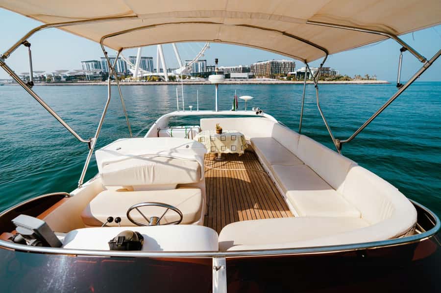 Dubai: Private Luxury Yacht Tour on a 50-Foot Yacht - Ain Dubai and the Marina return